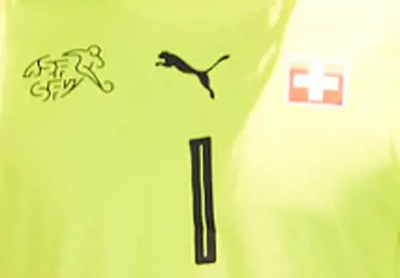zwitserland-keeper-shirt-2016-2017.jpg
