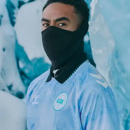 Dit zijn de fascinerende Groenland voetbalshirts 2025-2026 van Hummel