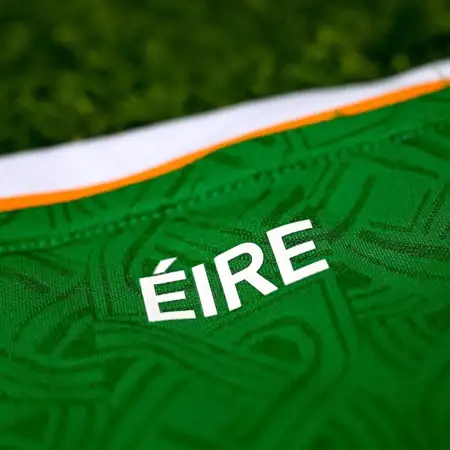 Ierland voetbalshirts 2024-2025 in teken van Keltische schildknoop!