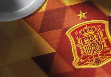 detail-spanje-voetbalshirt-2016.png