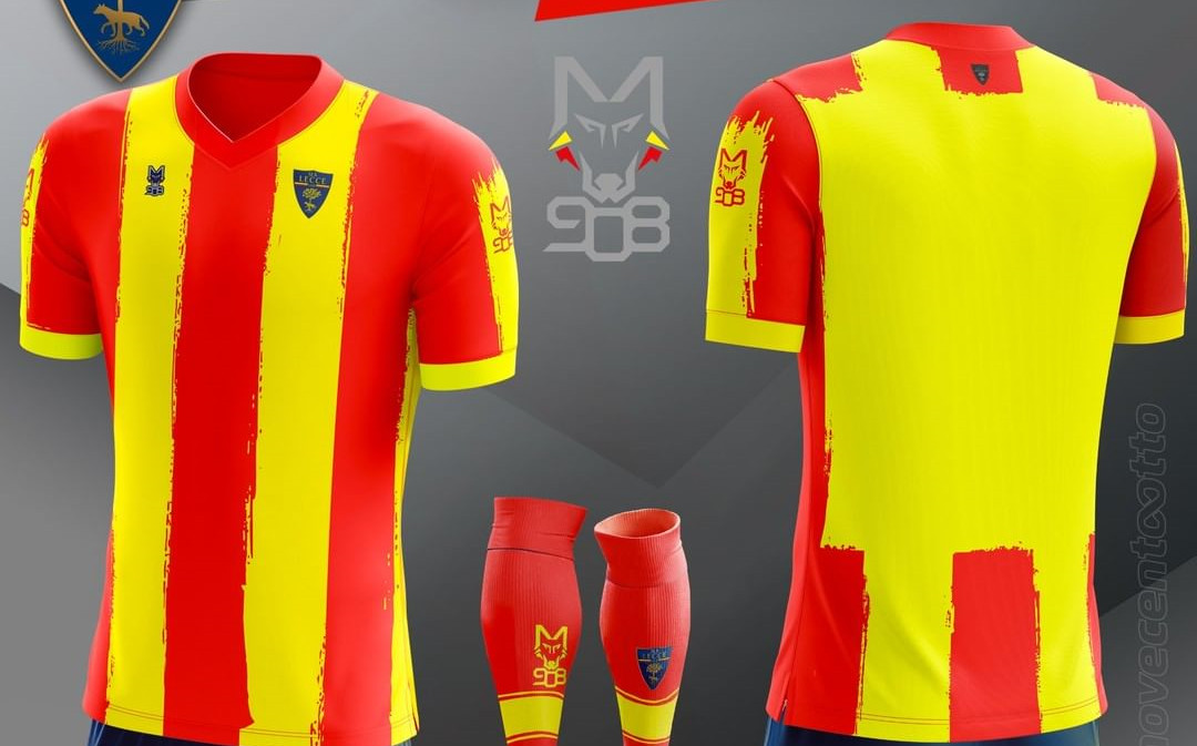 lecce-voetbalshirts-2022-2023.jpg