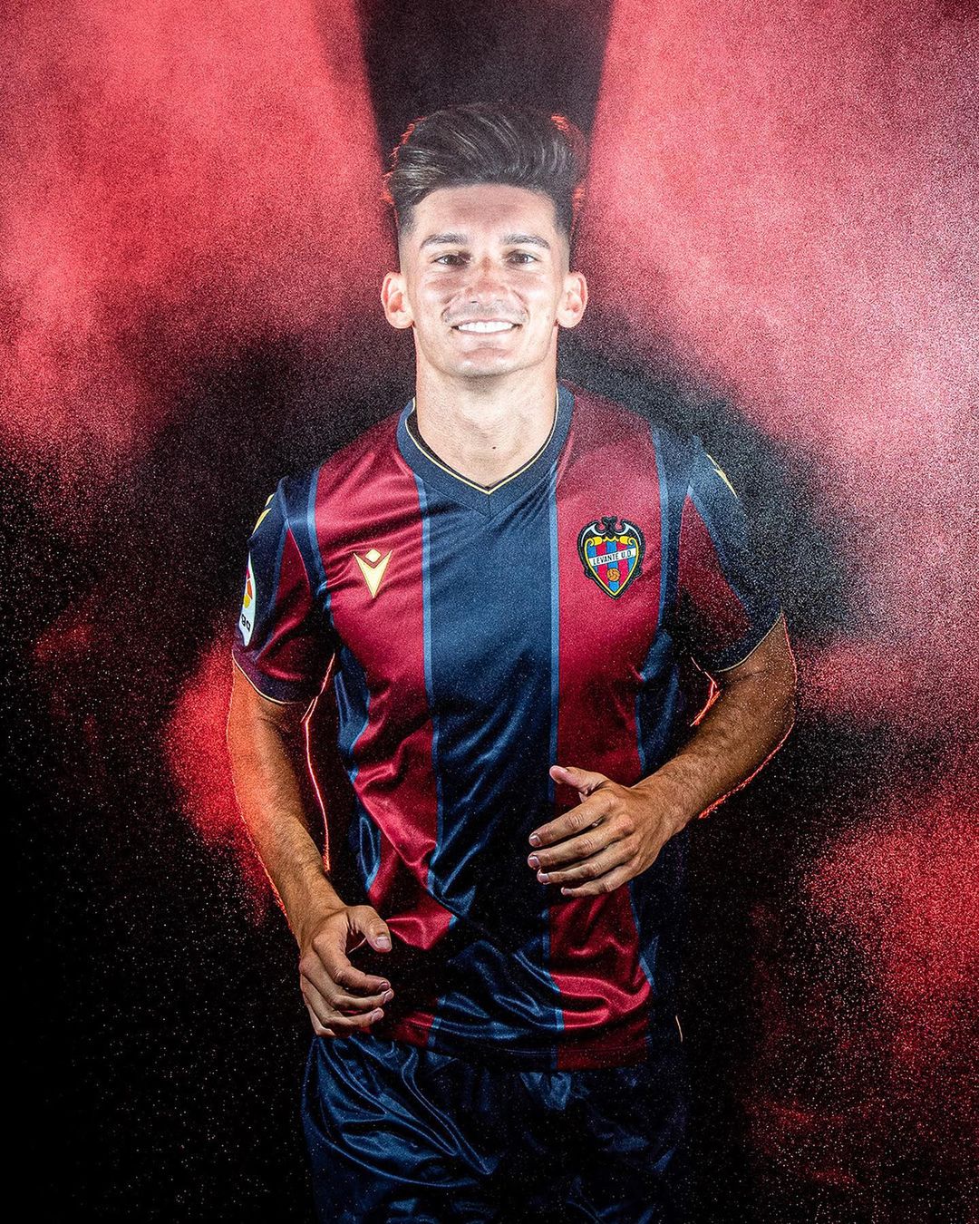 Levante thuisshirt 2022-2023