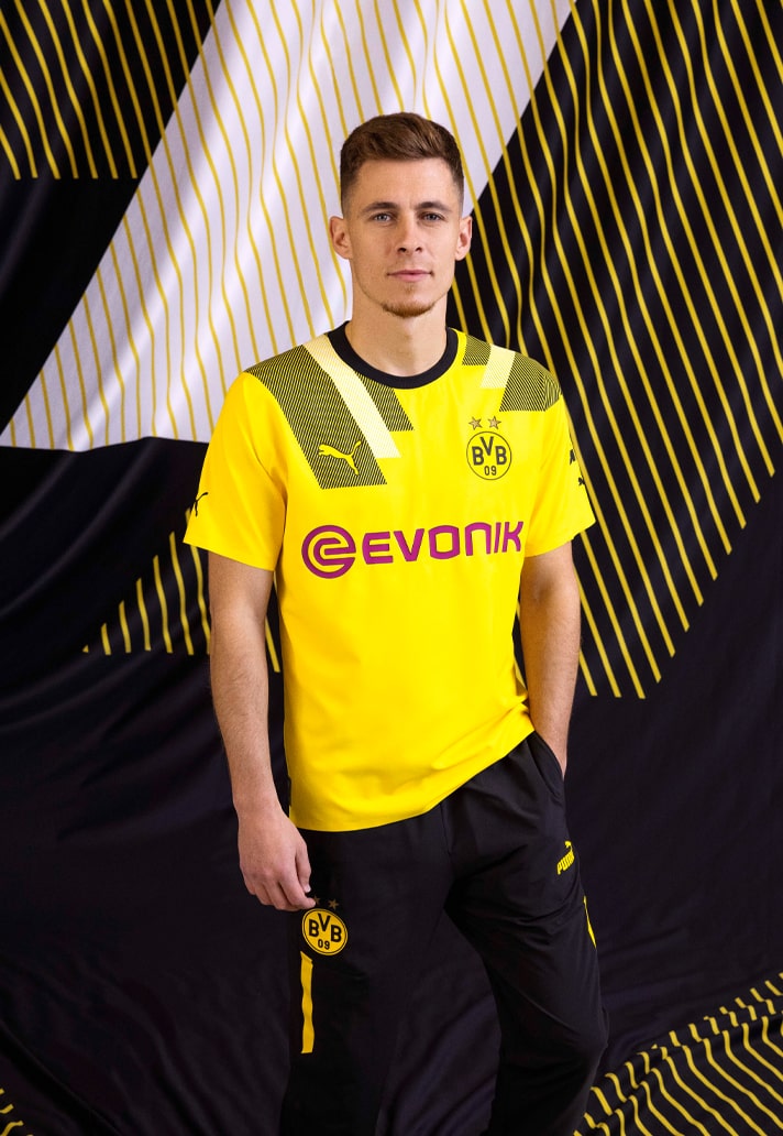Borussia Dortmund Cup voetbalshirt 2022-2023
