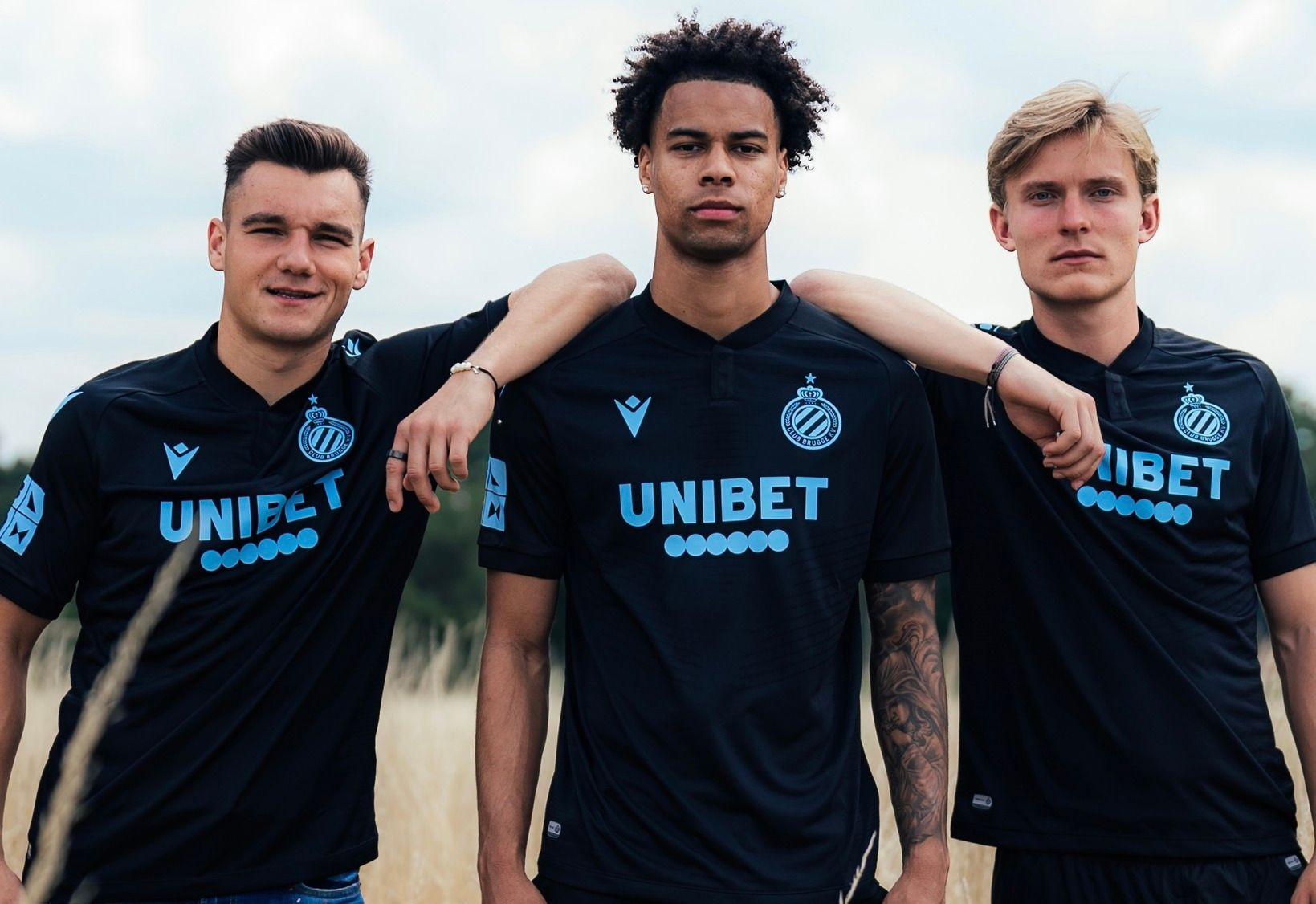 club-brugge-3e-tenue-2022-2023.jpg
