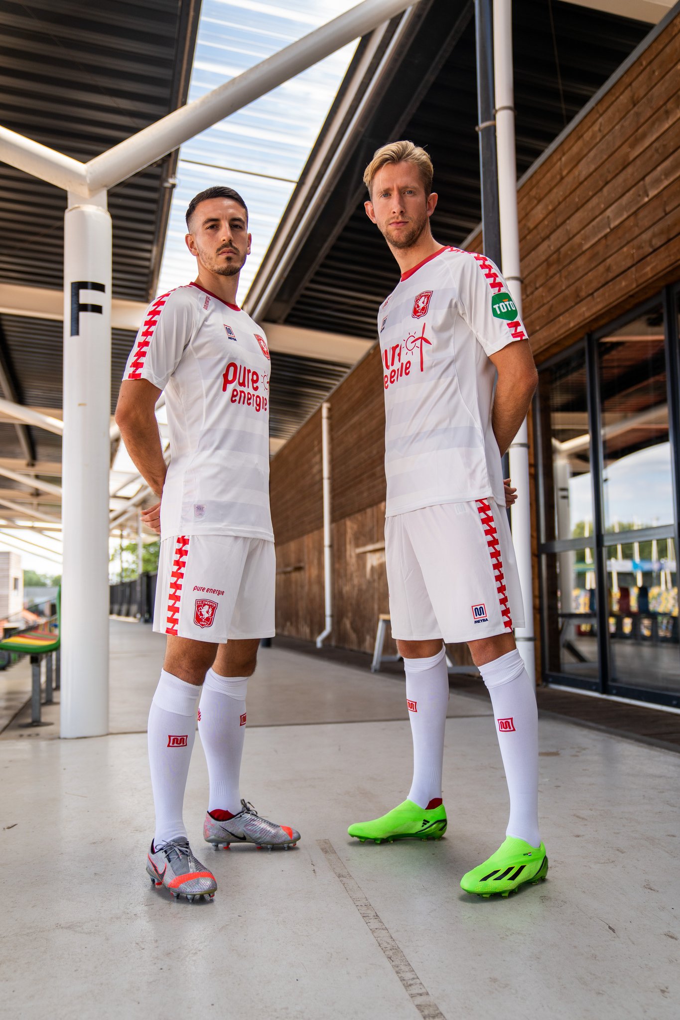 FC Twente 3e voetbalshirt 2022-2023