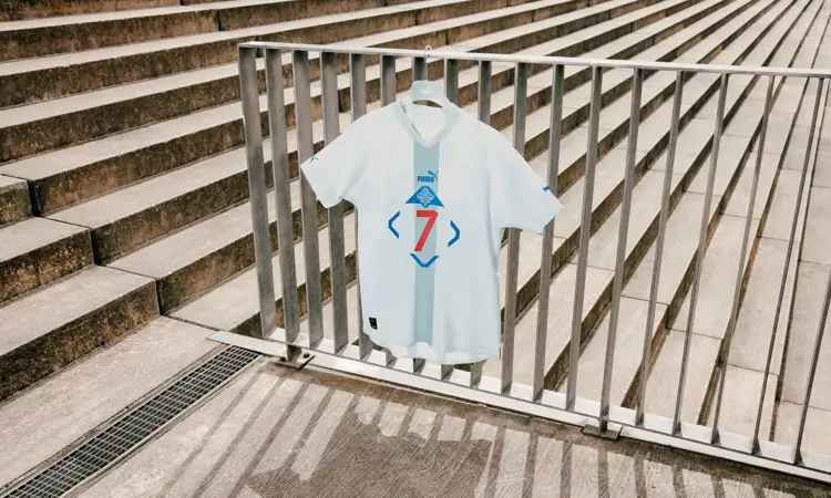 Ijsland uitshirt 2022-2023