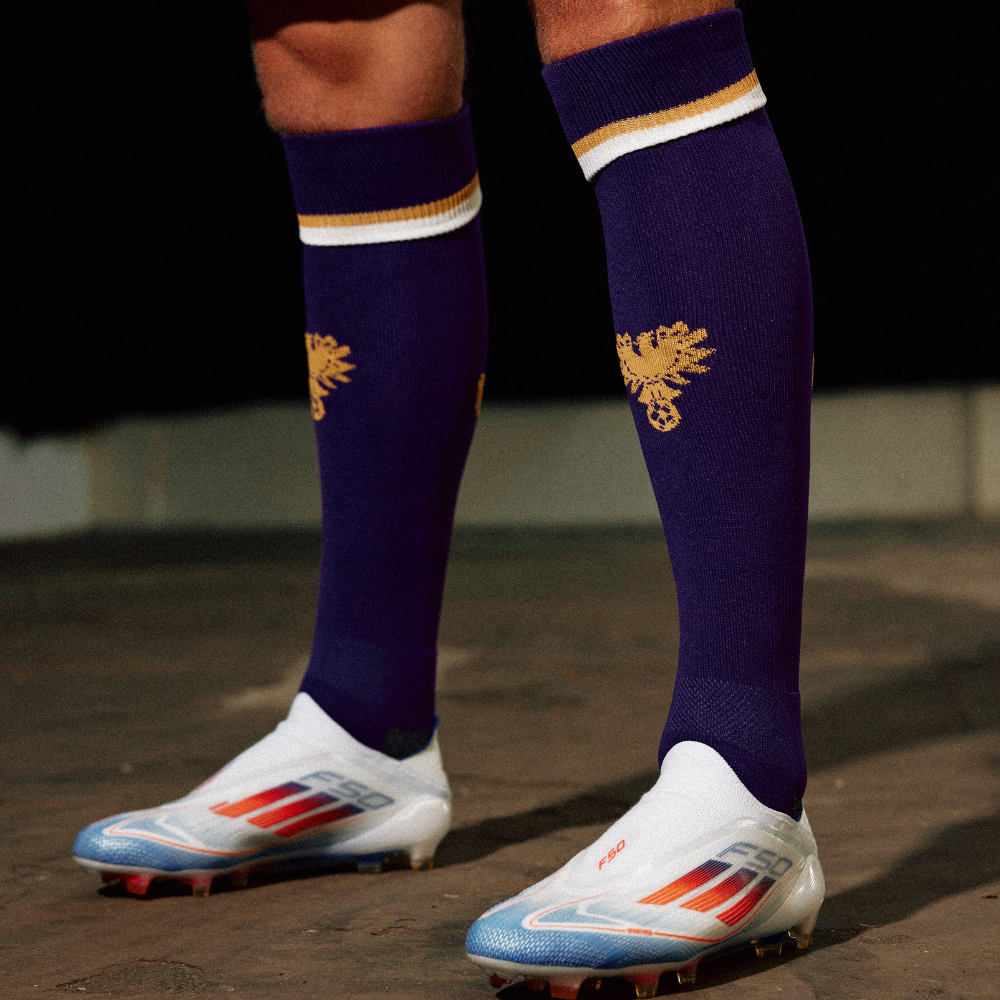 Go Ahead Eagles voetbalshirts 2024-2025 bevatten retro logo