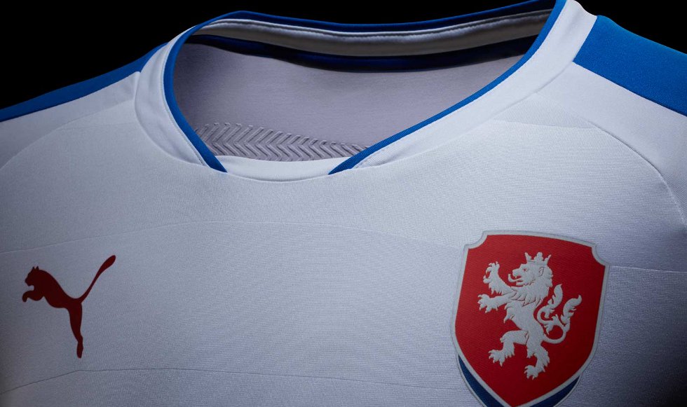 tsjechie-uitshirts-2016-2017.jpg