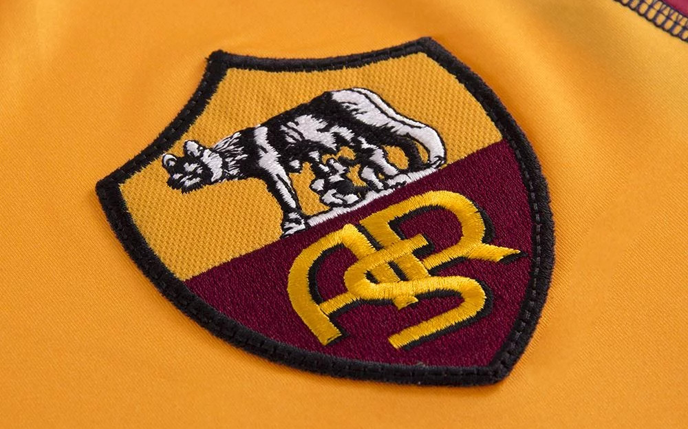 COPA lanceert AS Roma voetbalshirt 2001-2002 opnieuw