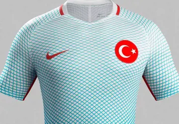 turkije-uitshirt-2016-2017-b.png
