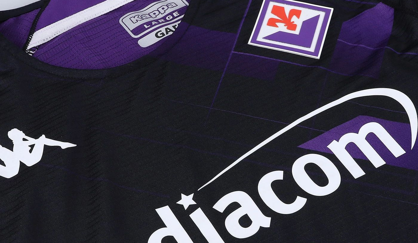 fiorentina-4e-voetbalshirt-2022.jpg