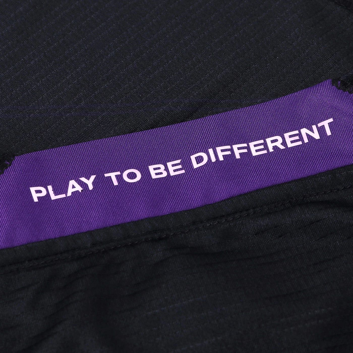 Detail Fiorentina 4e voetbalshirt 2022-2023