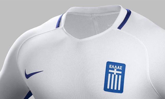 griekenland-voetbalshirt-2016-2017.png