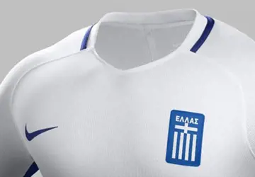 griekenland-voetbalshirt-2016-2017.png