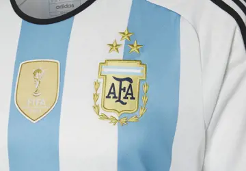 argentinie-voetbalshirt-3-sterren.jpg