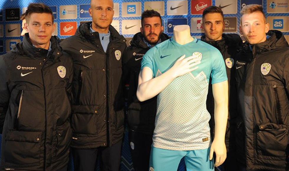 slovenie-voetbalshirt-2016-2017.png