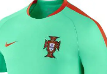 portugal-training-shirt-2016-2017.jpg