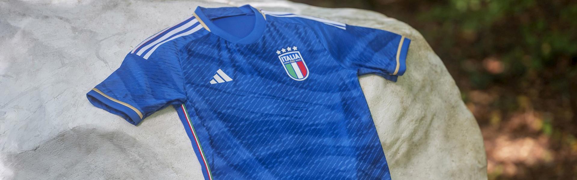 italie-voetbalshirt-2023-2024.jpg