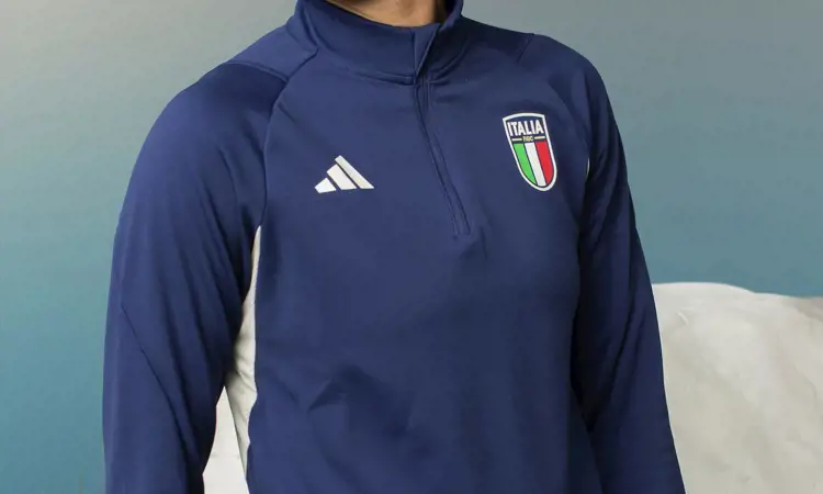 Dit is het Italië trainingspak van adidas in 2023