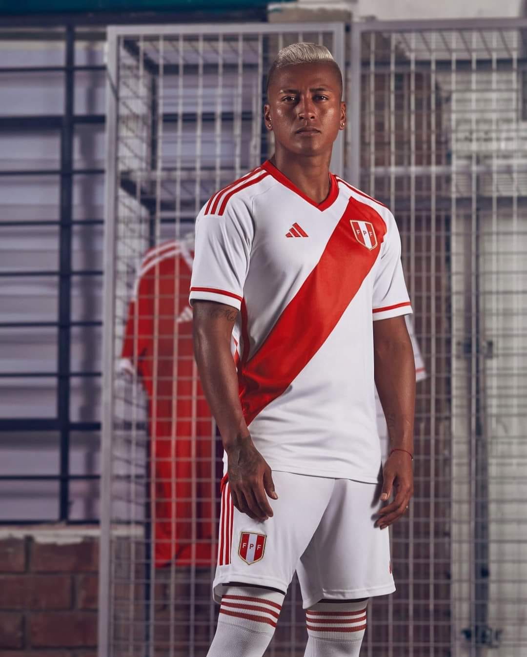 Peru thuisshirt 2023-2024 adidas