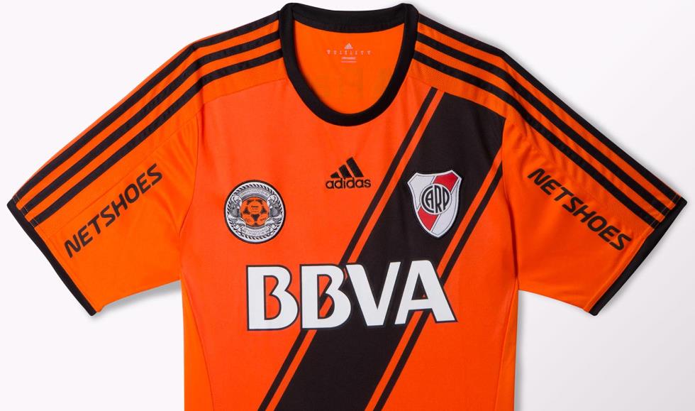 river-plate-voetbalshirt-oranje.png