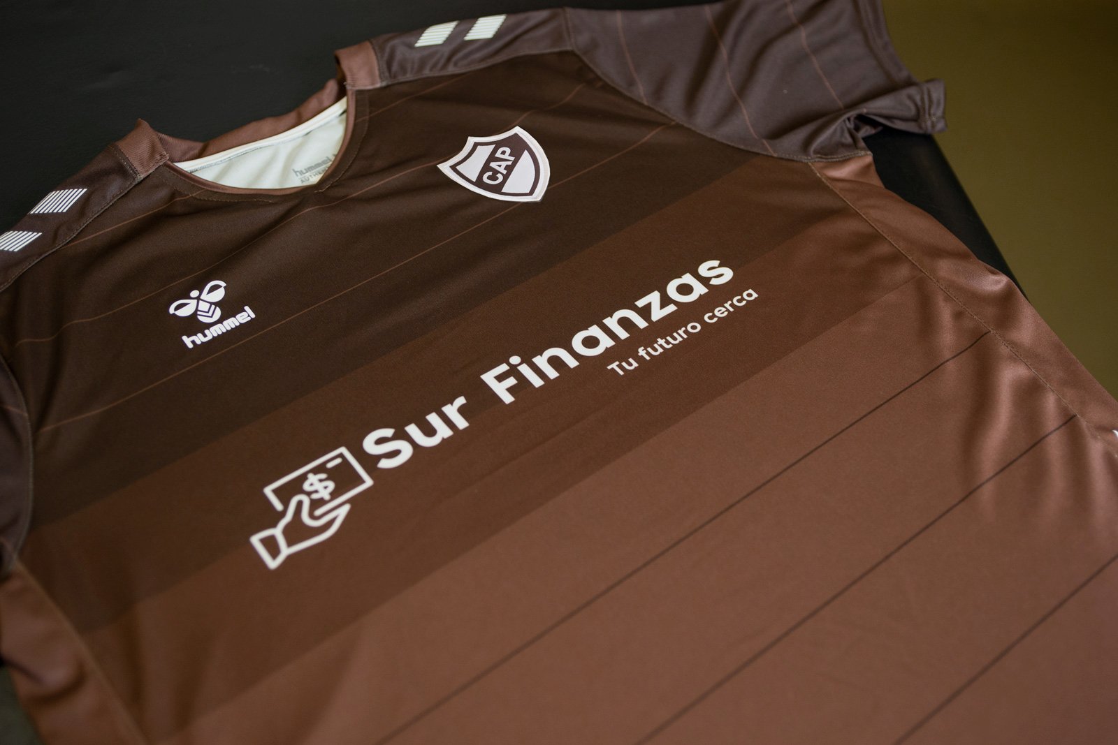 ca-platense-voetbalshirts-2023.jpeg
