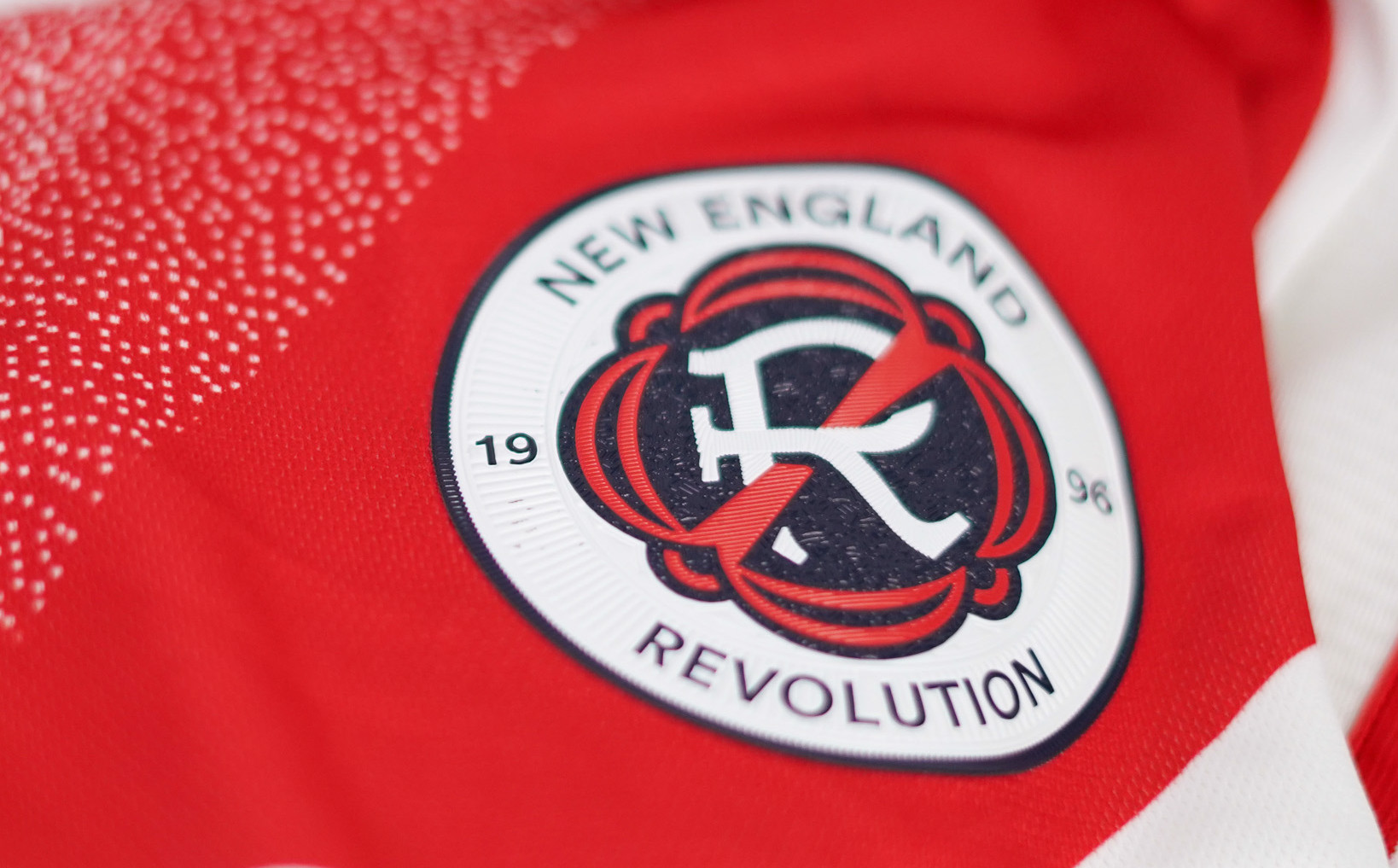 new-england-revolution-voetbalshirts-2023-2024.jpg