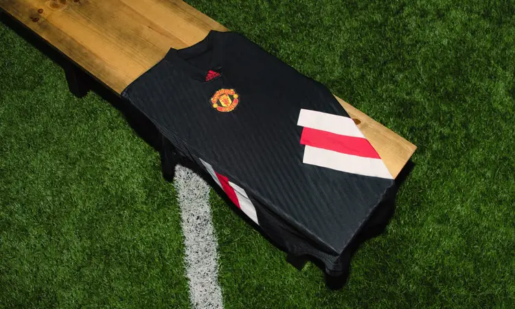 adidas lanceert Manchester United retro voetbalshirts jaren '90