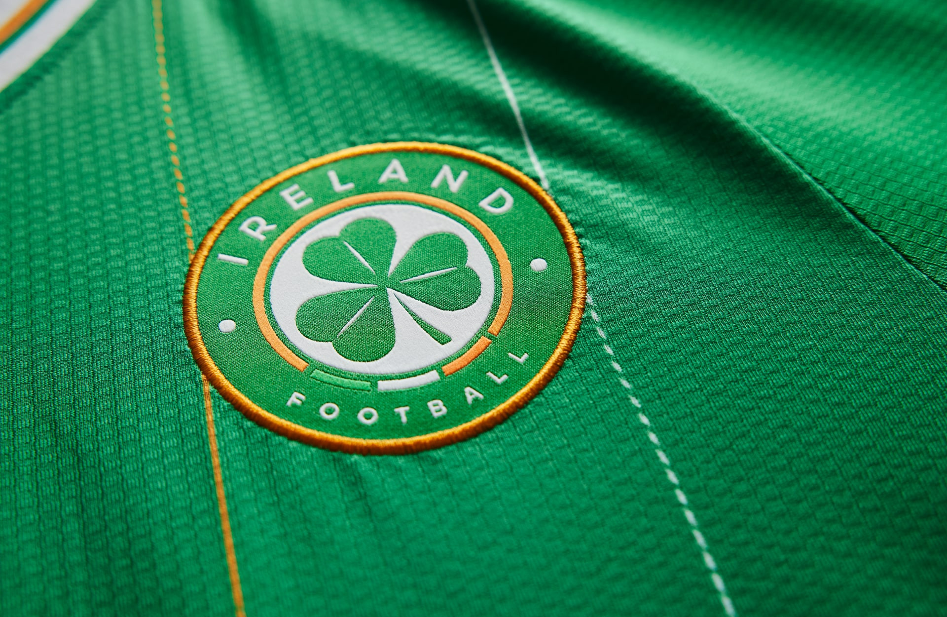 ierland-voetbalshirts-2023-2024-d.jpg