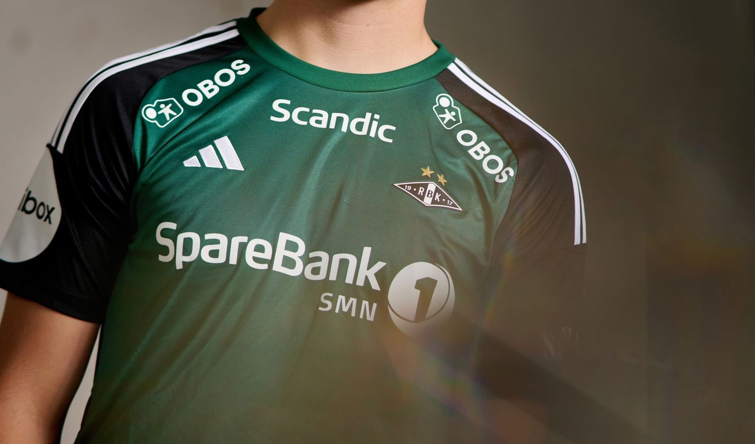 rosenborg-bk-voetbalshirts-2023-d.jpg