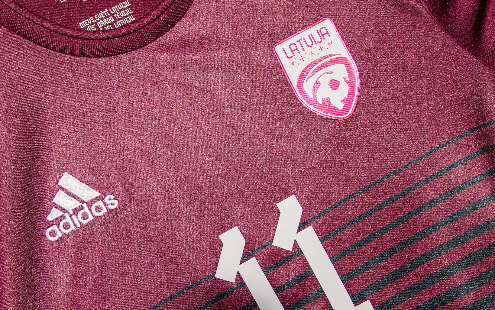 letland-voetbalshirts-2023-2024.jpg (2)