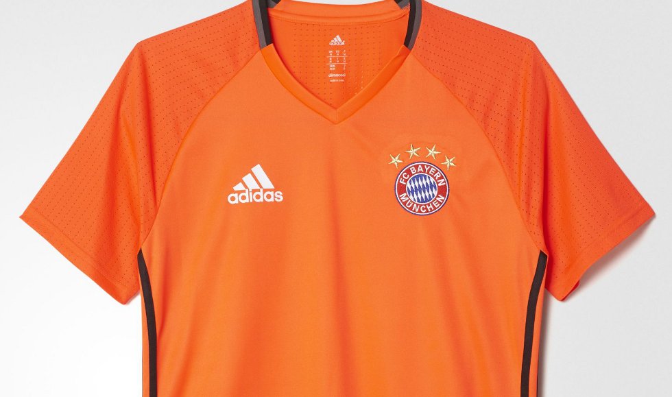 bayern-munchen-training-shirt-oranje-2016-2017.jpg