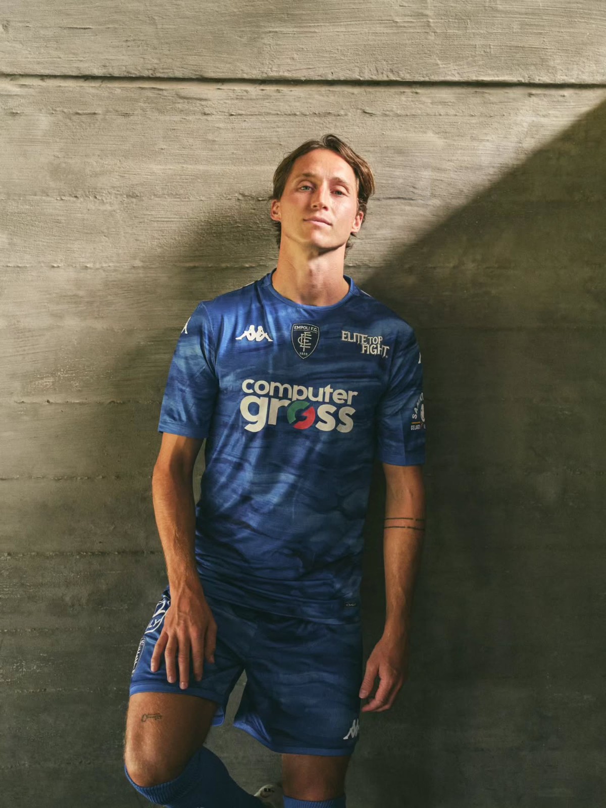 Empoli FC voetbalshirts 2025-2026 geïnspireerd door Empolees glas