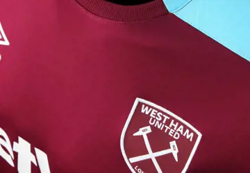 west-ham-united-umbro-training-shirt.jpg