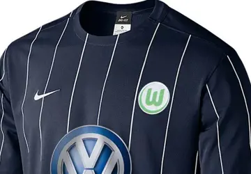 vfl-wolfsburg-uit-shirt-2016-2017.jpg