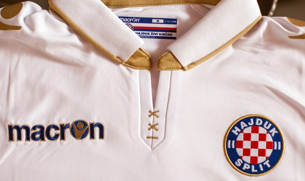 hajduk-split-home-shirt-2016-2017.jpg