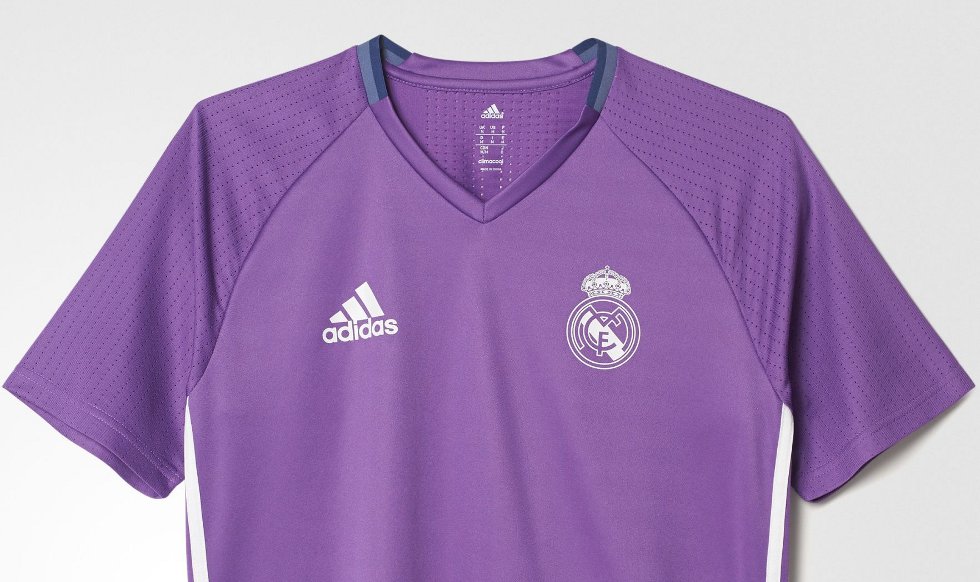 paars-real-madrid-training-shirt-2016-2017.jpg