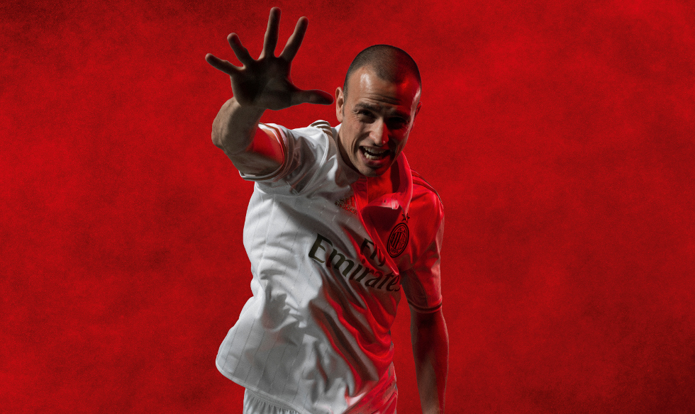 ac-milan-shirt-2016-2017-officieel.jpg