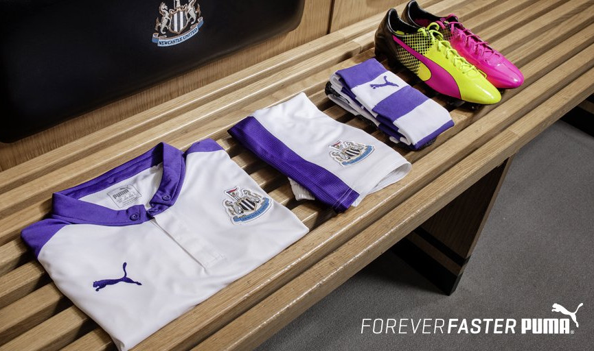 newcastle-utd-3e-shirt-2016-2017.jpg