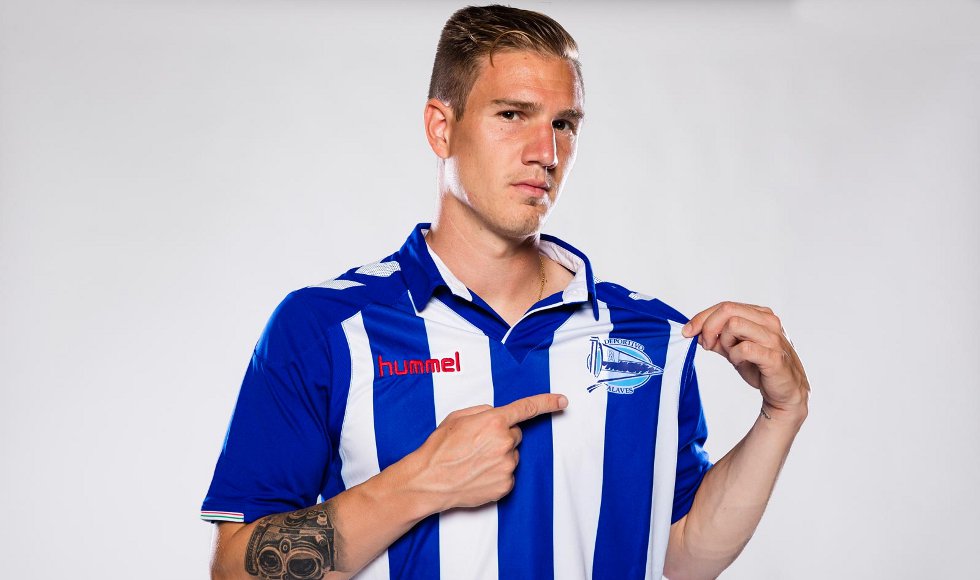 alaves-voetbalshirt-2016-2017.jpg