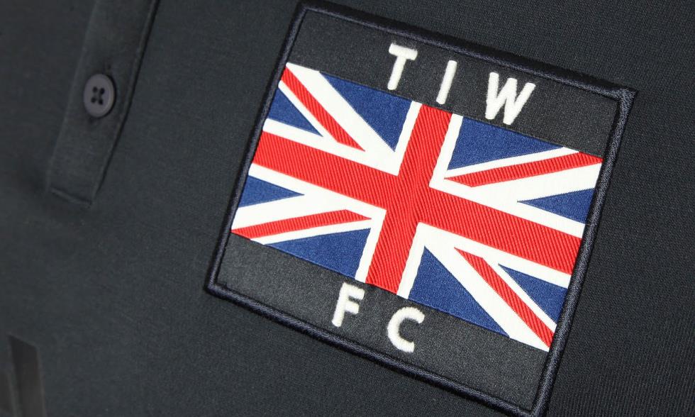west-ham-thames-ironworks-fc-shirt.png