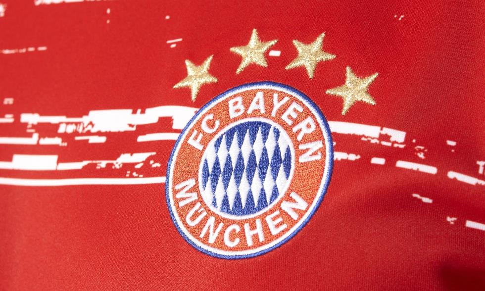 bayern-warming-up-shirt-2016-2017-adidas.png