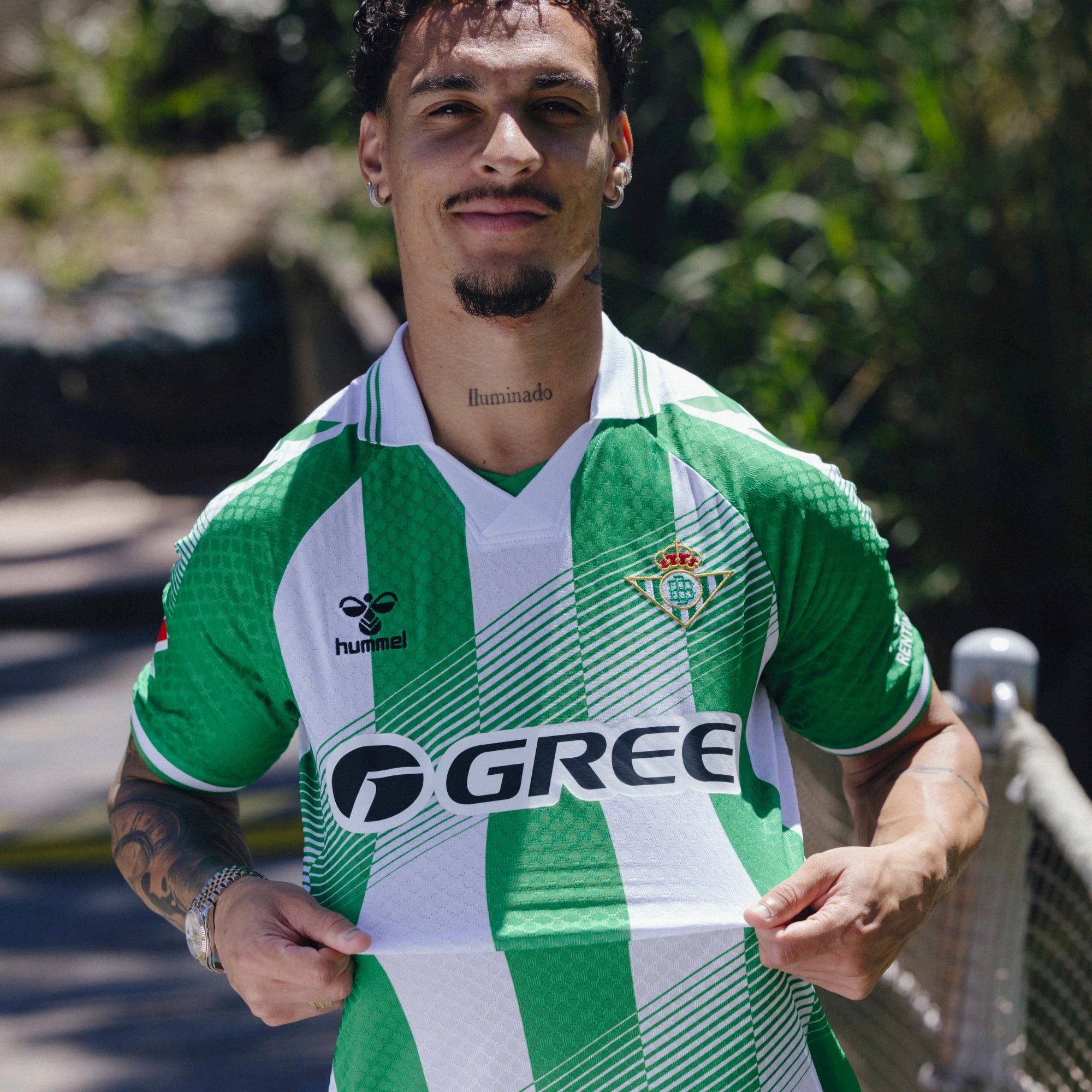 Real Betis thuisshirt 2026-2027 bevat dynamische lijnen!