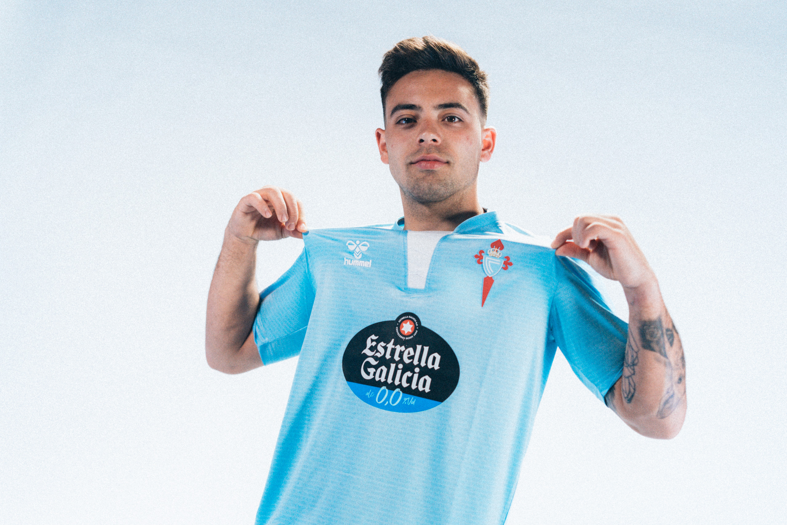 Dit zijn de Celta de Vigo voetbalshirts 2024-2025 van Hummel