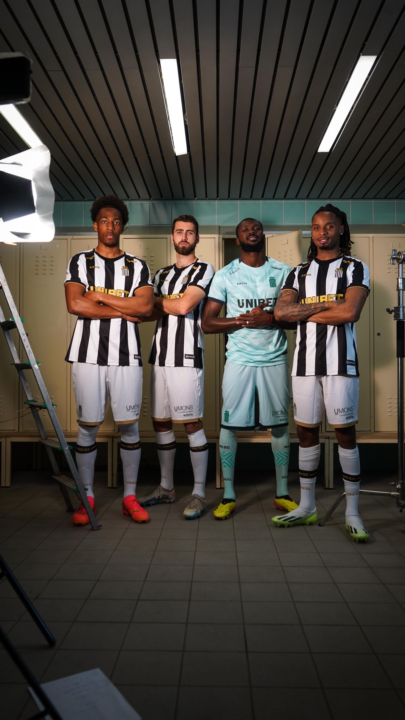 Dit zijn de Charleroi voetbalshirts 2024-2025