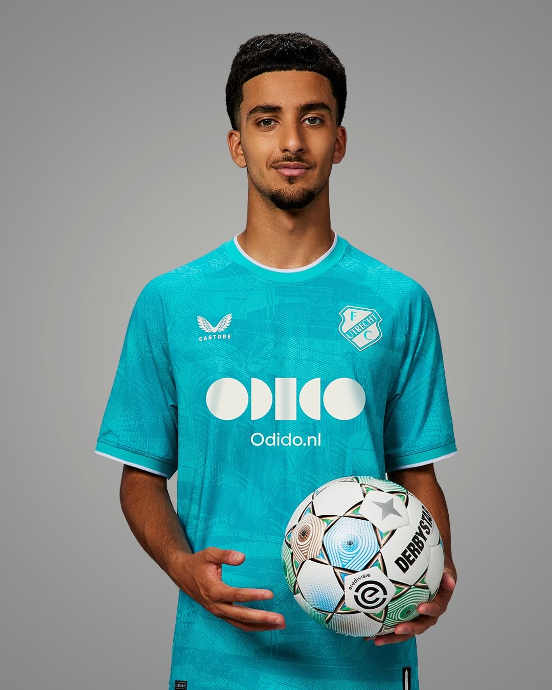 FC Utrecht voetbalshirts 2023-2024