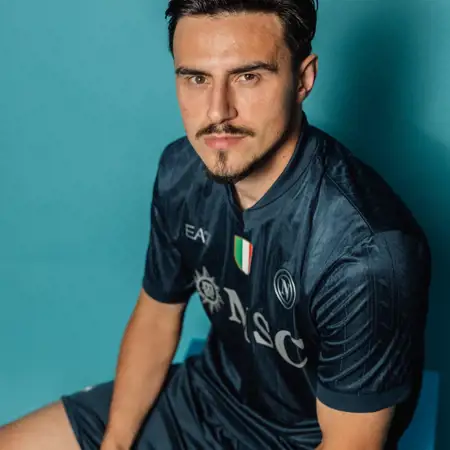 Dit zijn de SSC Napoli Champions League voetbalshirts 2025-2026