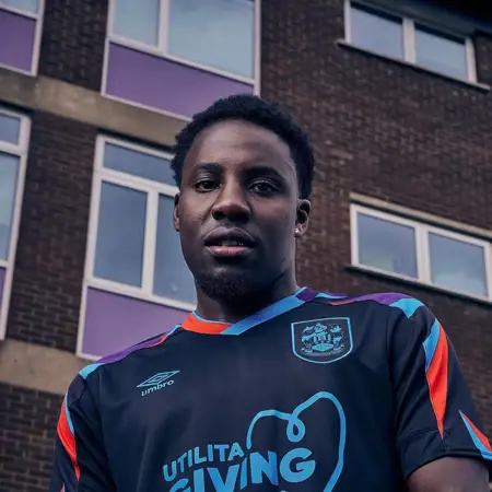 Huddersfield Town voetbalshirts 2023-2024