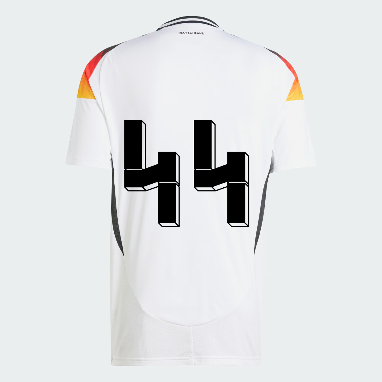 Ophef rondom Duitsland EK 2024 voetbalshirt met nummer 44