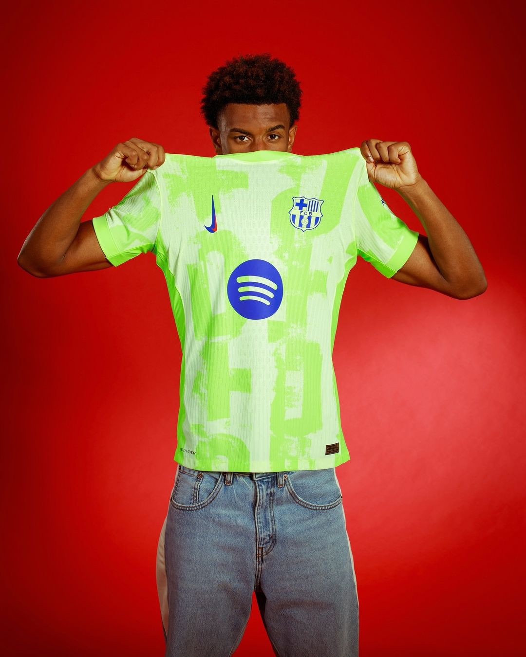 FC Barcelona 3e shirt 2024-2025 fel groen met vrouwen als inspiratiebron